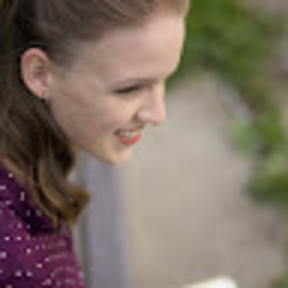 Meet your Posher, Anna - Picture 1 of 1